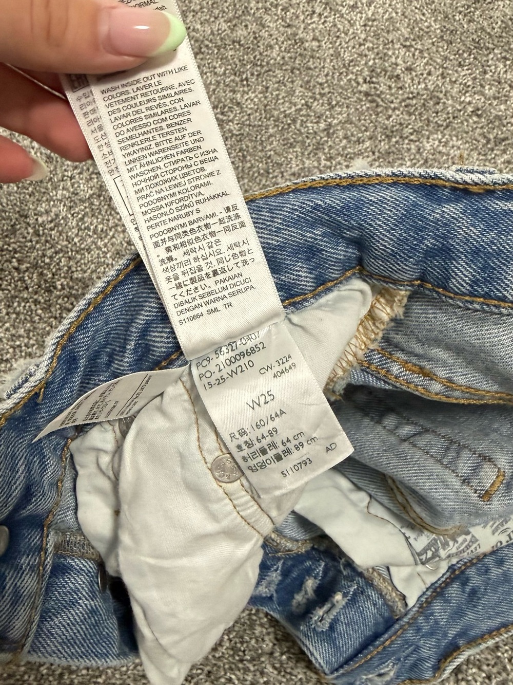 High-Rise Denim Shorts - Picture 6 of 6
